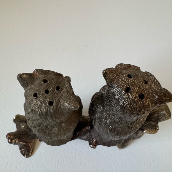 Vintage Owls On Branch Salt and Pepper Shakers Solid Metal - Picture 7 of 7